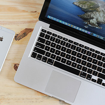 日本绅士漫画口番工全彩,激情四溢的职场爱情故事